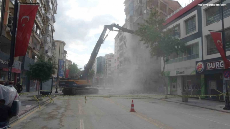 Deprem sonrası hava kirliliği alarm veriyor