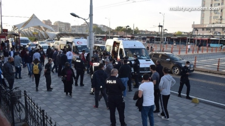 Döner bıçaklı sopalı kavgada 7 yaralı