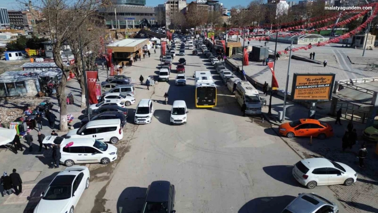 Malatya'da gelişi güzel parklar trafik yoğunluğuna neden oluyor