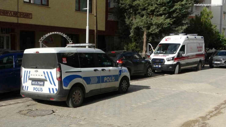 İnşaattan düşen işçi hayatını kaybetti