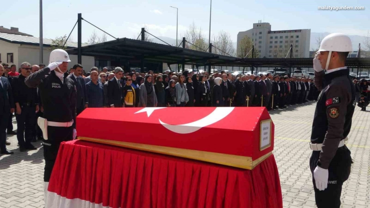 Göksel komiserin naaşı törenle memleketine uğurlandı
