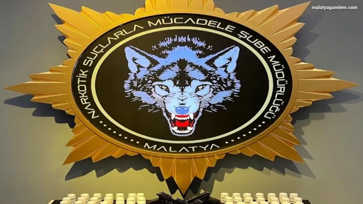 Sokak satıcılarına darbe: 17 şüpheliden 15'i tutuklandı