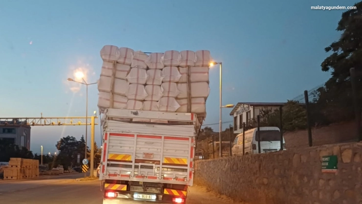 Malatya'da tehlikeli yolculuk