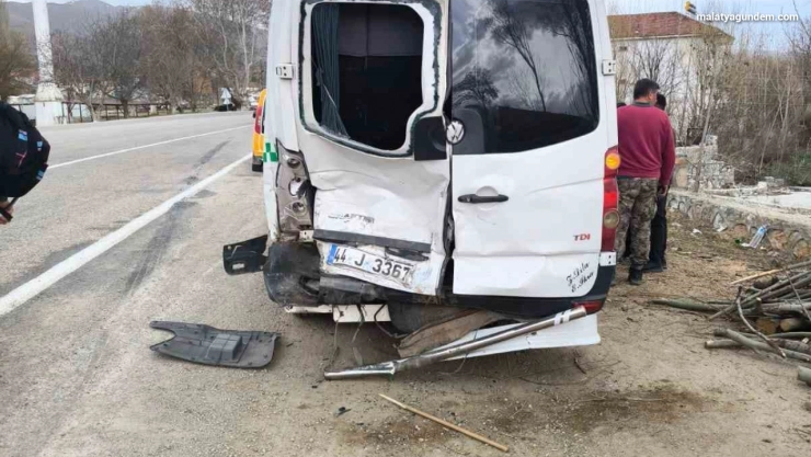 Trafik kazası: 3 yaralı