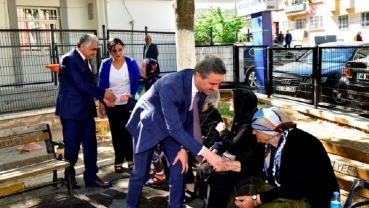Malatya Valisi Aydın Baruş, Muhtarları Ziyaret Etti