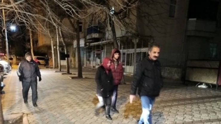 Deprem Korku ve Paniğe Neden Oldu