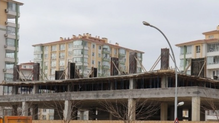 İnşaatlara Beton Dökümü Durduruldu