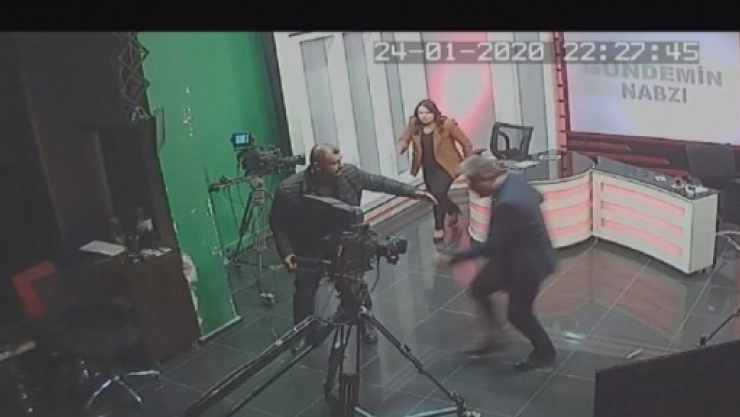 Çakır Depreme Televizyon Stüdyosunda Yakalandı