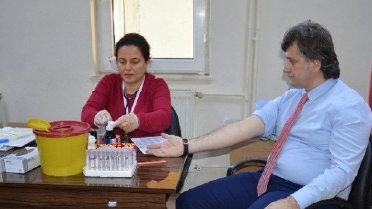 Motaş Çalışanlarından, Kızılay'a Destek