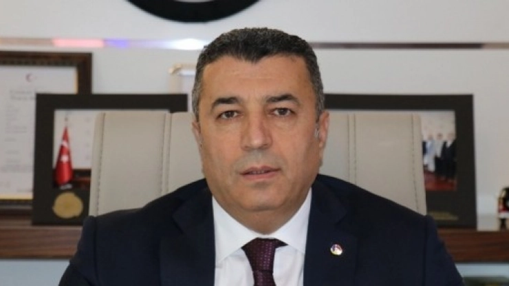 Özcan'dan Uçak Seferlerinin Arttırılması Talebi