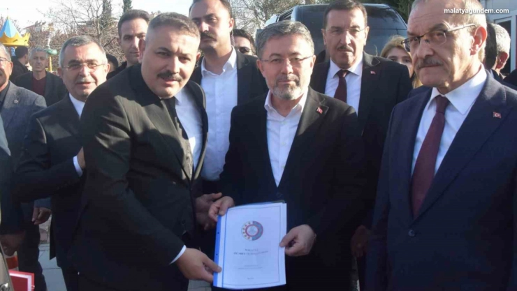 Sadıkoğlu, Tarım Bakanı Yumaklı'ya kapsamlı dosya sundu