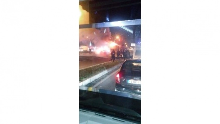 Otobüs Yangını Korkuttu