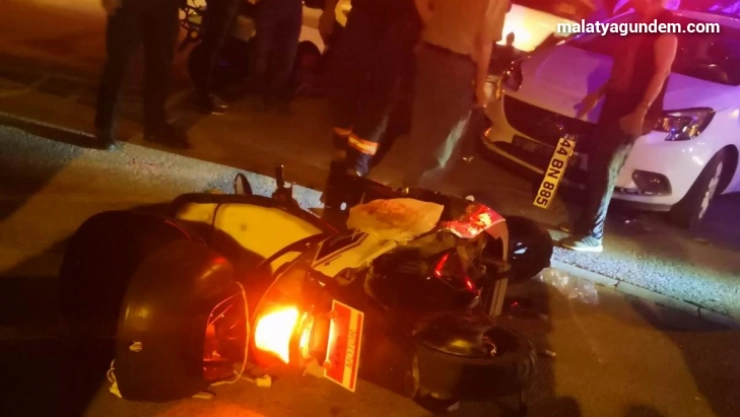 Otomobil ile motosiklet çarpıştı: 1 yaralı