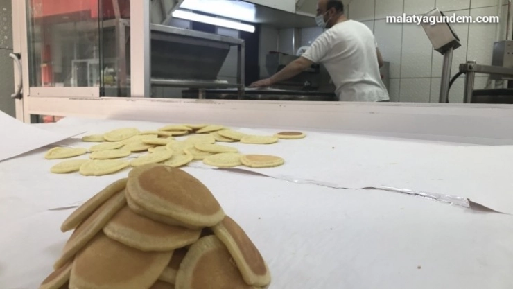 (Özel) Yassı kadayıfa Ramazan ilgisi