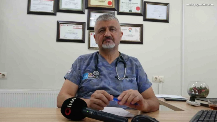 Prof. Dr. Erdal Aktürk: 'Kovid aşıları kalp krizi ve felç riskini azaltıyor'