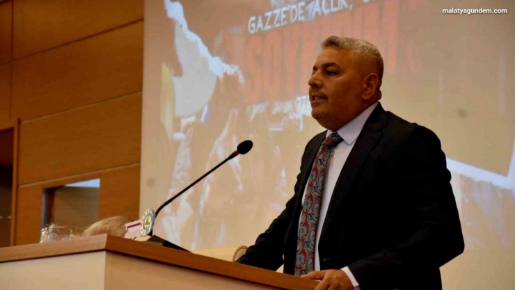 Sadıkoğlu: 'İsrail insanlık düşmanı yüzünü bir kez daha göstermiştir'