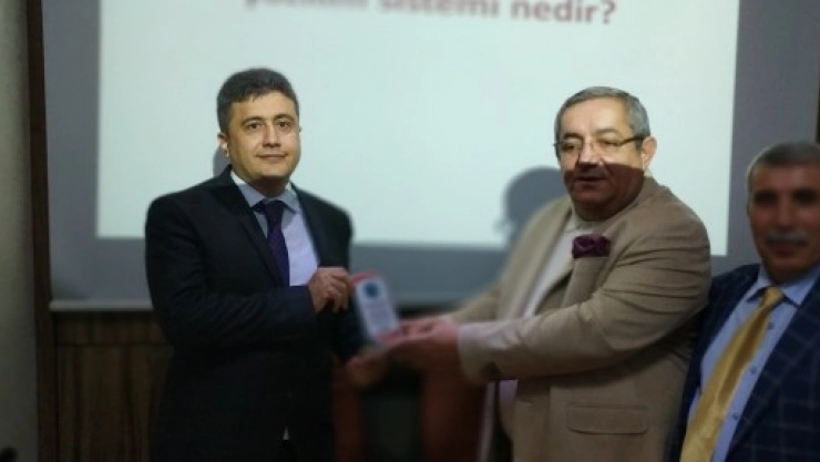 'Siber Savaşı ve Türkiye' Konuşuldu