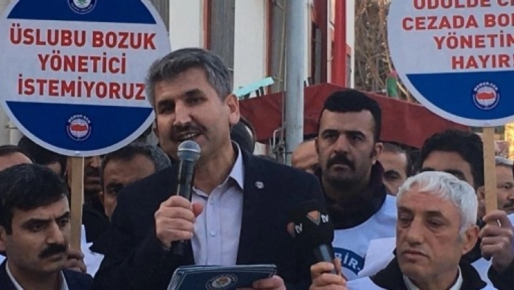 Sözleşmeli Öğretmenliğin Sonlandırılmasını İstiyor