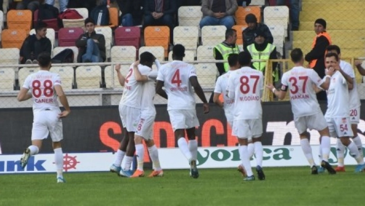 Süper Lig: YMS: 1 - DG Sivasspor: 3 (Maç sonucu)