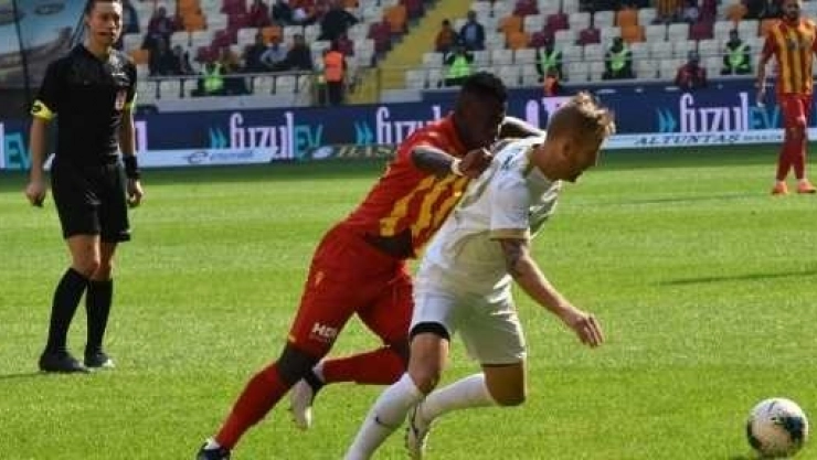 Süper Lig: YMS: 4 - İM Kayserispor: 0 (Maç sonucu)
