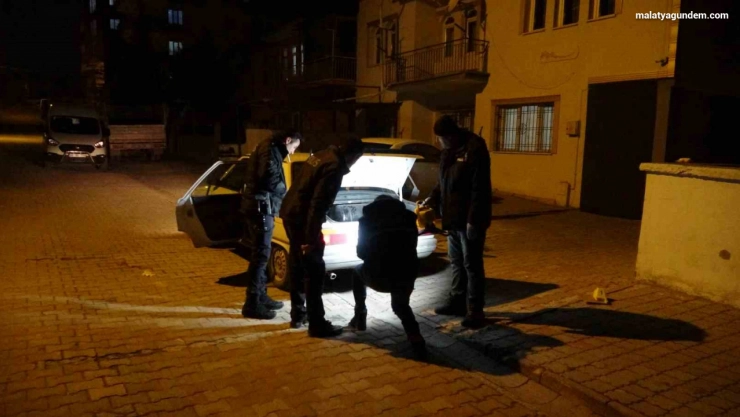 Tabancayla sırtından vurulan şahıs yaralı halde 70 kilometre araç kullandı
