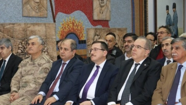 Türk Dış Politikası ve İsmet İnönü' Konferansı Düzenlendi