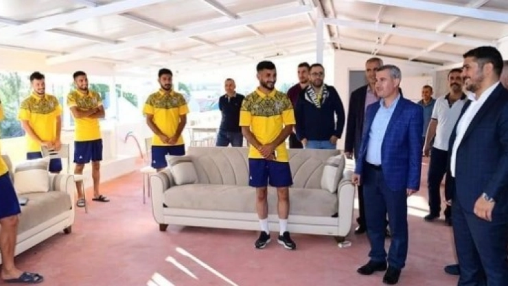 USA Başkanı Mutlu, MİY İçin Büyük Düşünüyor
