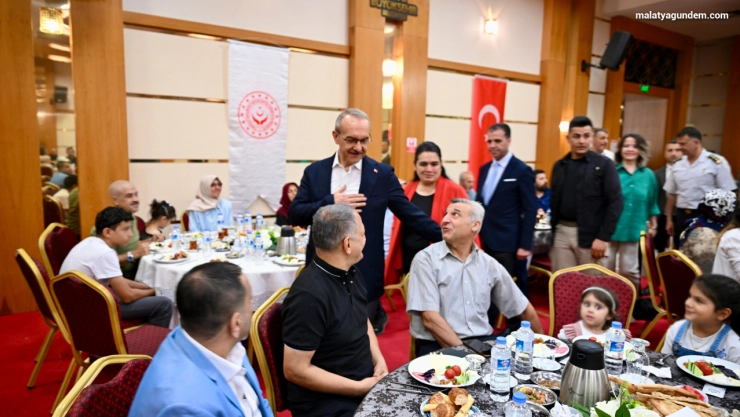 Vali Seddar Yavuz Koruyucu Aile Günü Programına Katıldı