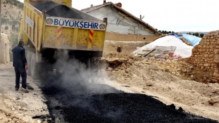Yazıhan'da Asfalt Sevinci