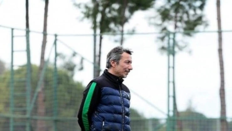 Kemal Özdeş İlk Maçını Kazanmak İstiyor