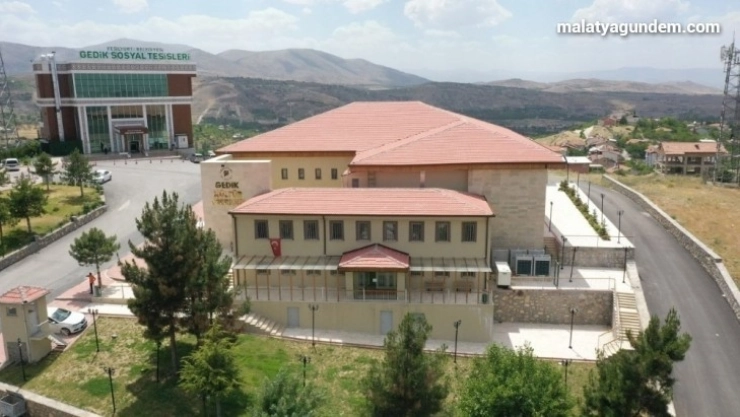 Yeşilyurt Belediyesi, Gedik Kültür Merkezi'ne donanım kazandırdı