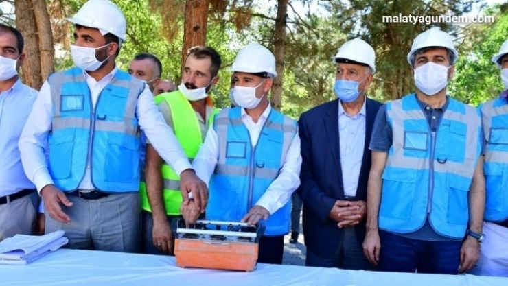 Yeşilyurt Belediyesi Gündüzbey sosyal tesislerinin temel atma töreni gerçekleşti