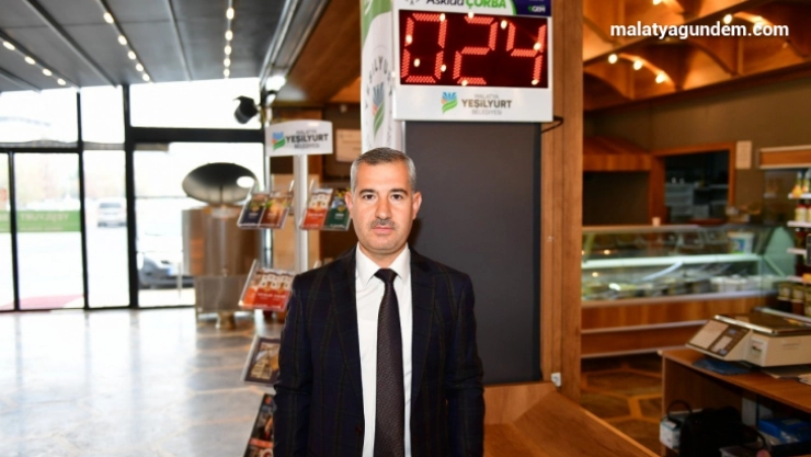 Yeşilyurt'ta 'askıda çorba' projesi başlatıldı.