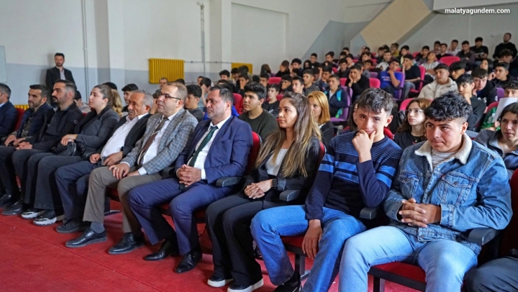 Yeşilyurt'ta 32 bin öğrenciye sıfır atık eğitimi verildi