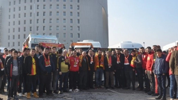 YMS Taraftarlarına Servis Desteği