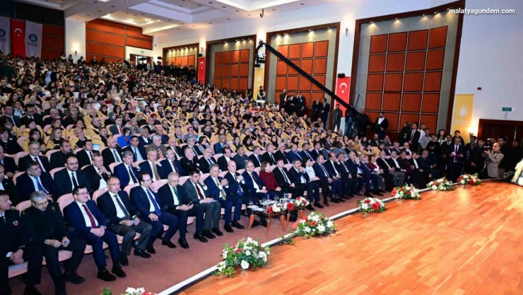 YÖK Başkanı Prof. Dr. Erol Özvar: 'Deprem bölgesindeki üniversitelerimizin yanındayız'