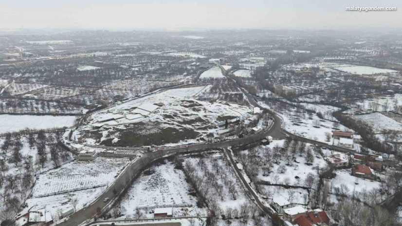 Arslantepe Höyüğü karla kaplı haliyle havadan görüntülendi