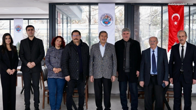 Başkan Bozkurt gazetecilerle bir araya geldi