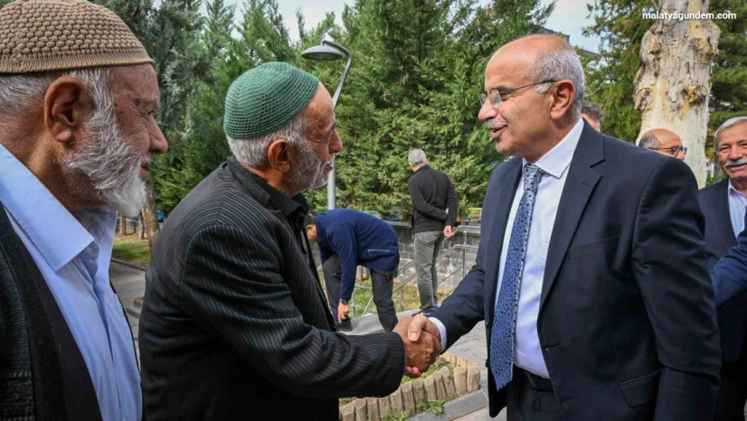 Başkan Er'den yaşlılara Şanlıurfa seyahati sözü