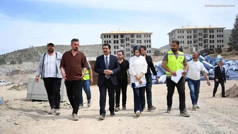 Başkan Taşkın: 'Hedef, Ak Oğuz Kışlası'ndaki konutları Ekim sonuna yetiştirmek'