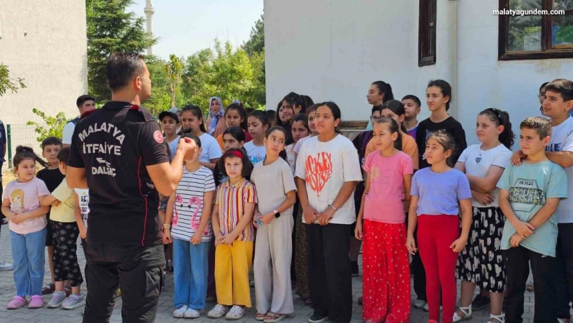 Büyükşehir belediyesi semt konakları öğrencilerine deprem ve yangın eğitimi verildi