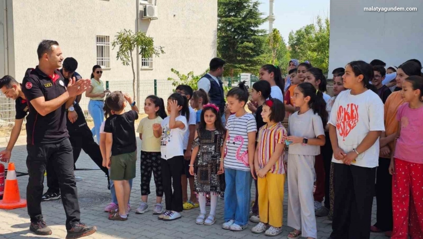 Büyükşehir Semt Konaklarında deprem ve yangın eğitimi