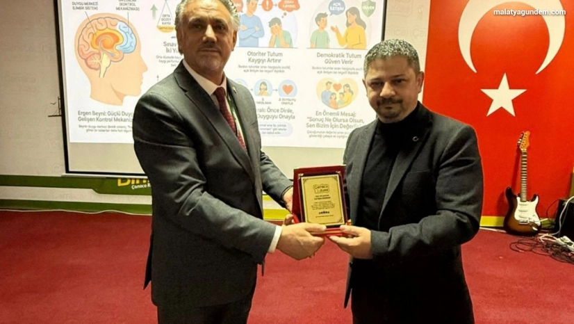 Çamlıca Koleji'nde 'Aile ve Çocuk İletişimi' semineri