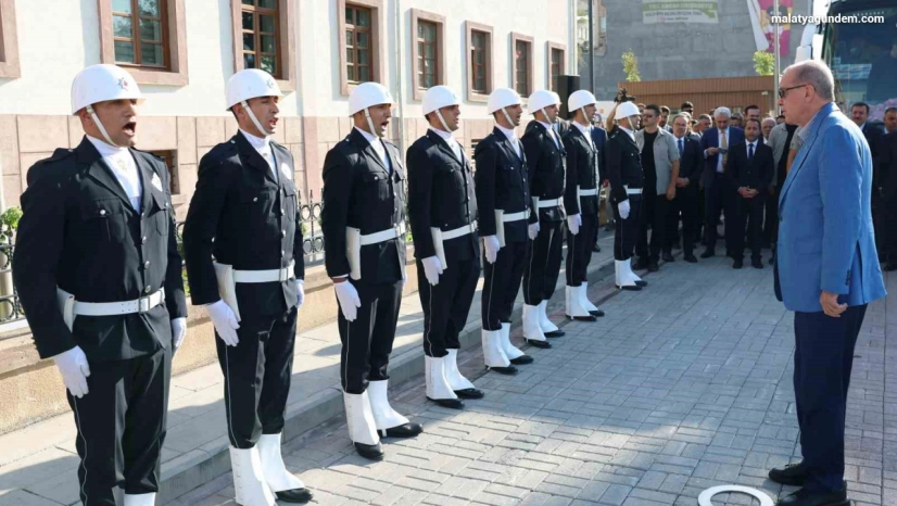 Cumhurbaşkanı Erdoğan Malatya Valilik binasının açılışını yaptı