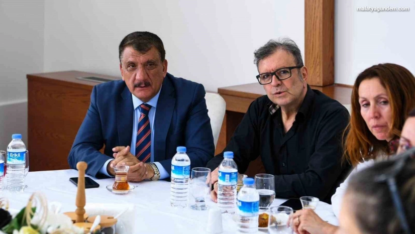 Doğal hayatı koruma vakfı üyelerinden Başkan Gürkan'a ziyaret