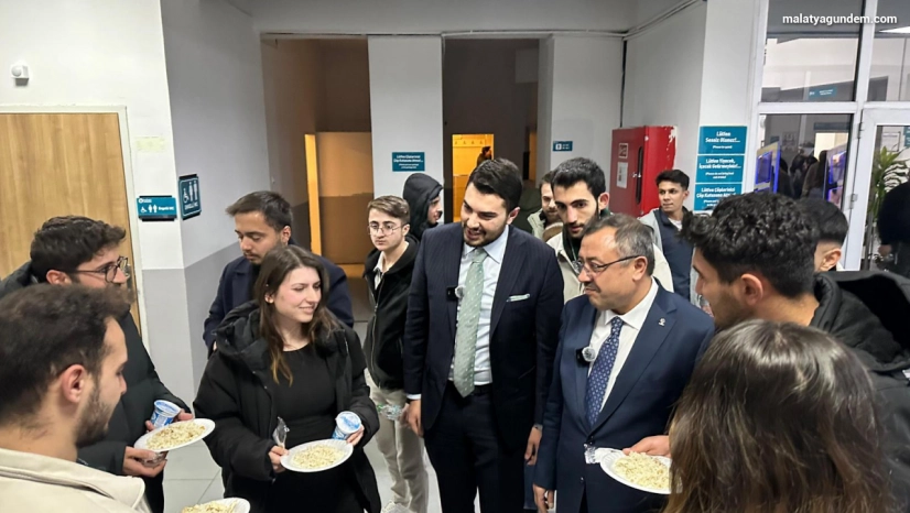 Gençlik Kolları Başkanı Mercan: Öğrencilerimizin Her Anında Hep Yanındayız