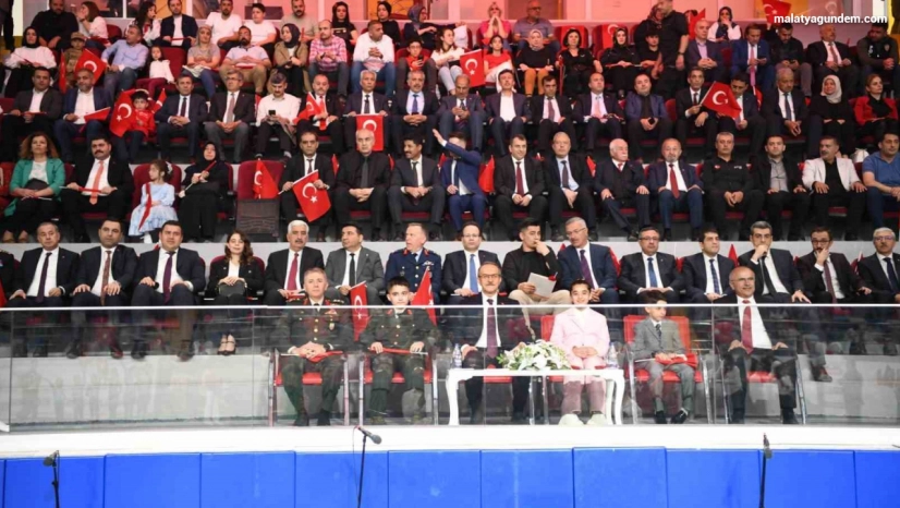 23 Nisan coşku içerisinde kutlandı