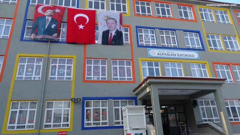 Malatya'da depremin 3. yıl dönümünde eğitime 1 gün ara