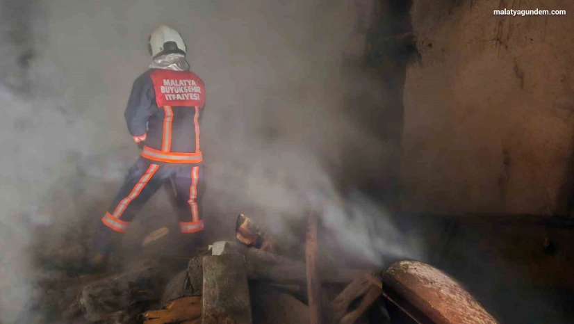 Malatya'da ev yangını