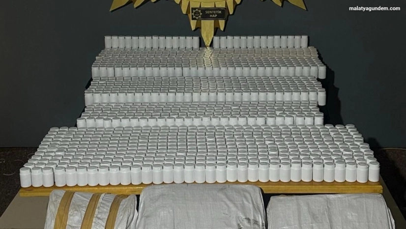 Uyuşturucu operasyonunda 75 bin 376 adet sentetik ecza ele geçirildi